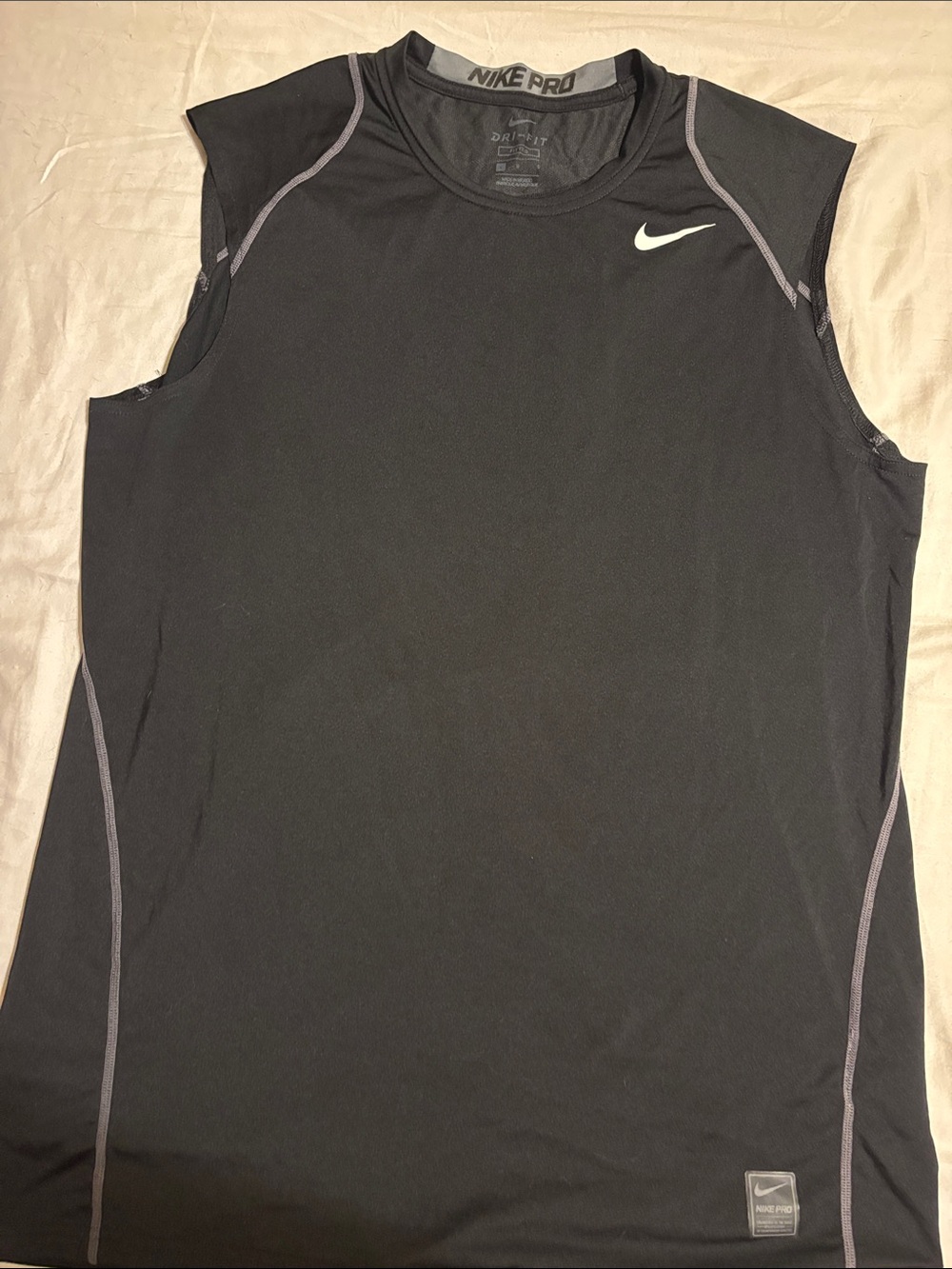 Men’s Nike Pro Black Sleeveless Dri-FIT Training Top with Gray Trim size L